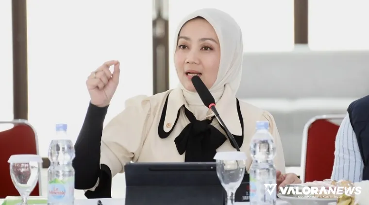 Anggota Komisi VIII DPR RI, Atalia Praratya saat kunjungan ke Sekolah Rakyat Sentra Terpadu Prof Dr Soeharso du Surakarta, Jawa Tengah, Rabu (16/7/2025). (humas)