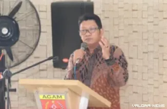 Kepala Otoritas Jasa Keuangan (OJK) Sumatera Barat, Roni Nazra. (humas)