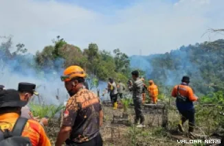 Kebakaran lahan seluas sekitar 10 hektar di Desa Merangin, Kecamatan Kuok, Kabupaten Kampar, Riau. (humas)
