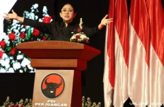 Ketua DPP PDIP, Puan Maharani memberikan pengarahan pada ribuan peserta Bimtek PDIP yang digelar di Bali Beach Convention Center, Denpasar, Bali, Rabu. (humas)
