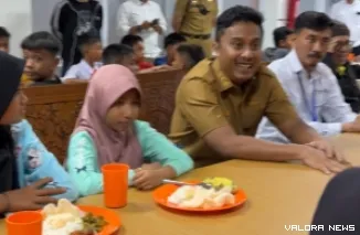 Wagub Sumbar, Vasko Ruseimy kunjungan Sekolah Rakyat di Balai Pelatihan Kesejahteraan Sosial (BPKS) Padang, Kamis malam. (humas)