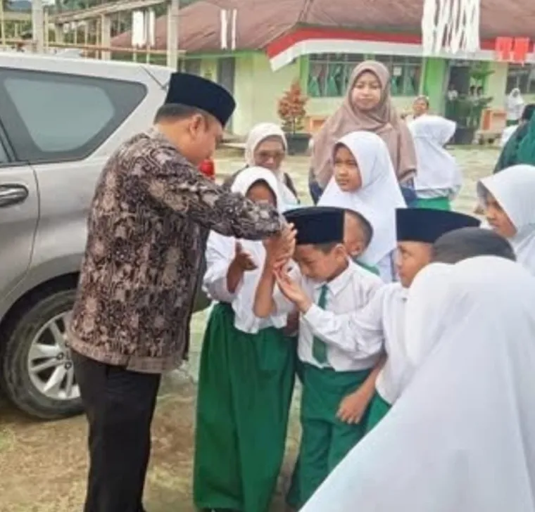1.810 Siswa Madrasah di Solok Selatan Dapat PIP