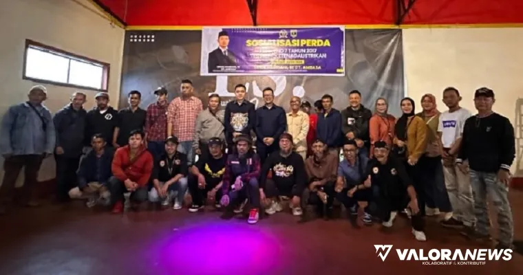 Anggoa DPRD Sumbar, Erick Hamdani menggelar Sosialisasi Perda (Sosper) tentang Ketenagalistrikan di Padang Panjang, Ahad. (humas)
