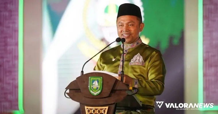 Gubernur Riau, Abdul Wahid memberikan arahan pada pembukaan MTQ ke-43 tingkat Provinsi Riau di Lapangan Pasir Andam Dewi, Bengkalis, Jumat malam. (humas)