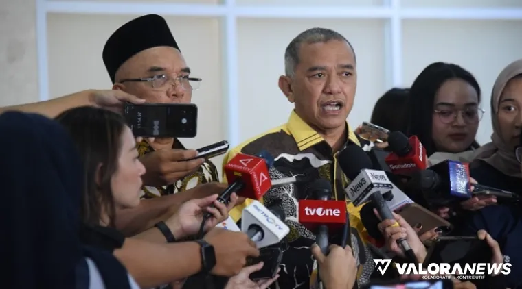 Ketua Panitia Kerja (Panja) RUU Penyelenggaraan Haji dan Umrah, Singgih Januratmoko saat konferensi pers di Gedung Nusantara II, Senayan, Jakarta, Senin. (humas)