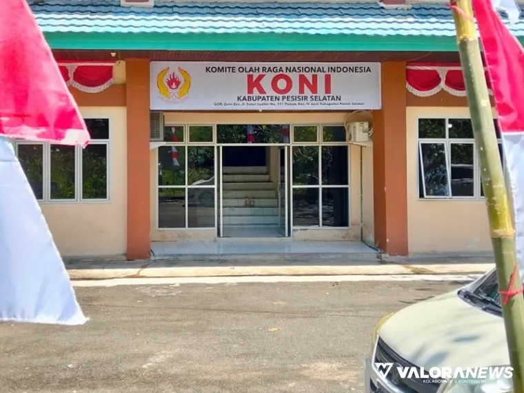 Kantor KONI Kabupaten Pesisir Selatan (Pessel), Sumatera Barat di Komplek GOR Zaini Zein, Pincuran Boga, Painan. FOTO: tusrisep