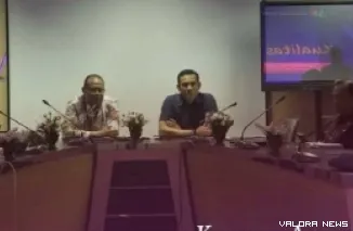 Kepala BPS Bukittinggi, Abdi Gunawan memberikan keterangan pers tentang pembinaan statistik sektoral di Bukittinggi Command Center (BCC), Kamis. (hamriadi)