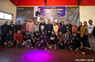 Anggoa DPRD Sumbar, Erick Hamdani menggelar Sosialisasi Perda (Sosper) tentang Ketenagalistrikan di Padang Panjang, Ahad. (humas)
