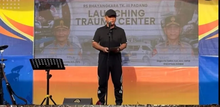 Kapolda Sumbar Irjen Pol. Gatot Tri Suryanta Saat Meresmikan Trauma Centre RS Bhayangkara, Minggu (28/9/2025)
