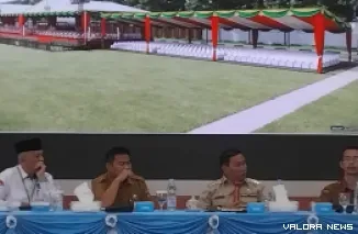 Wako Bukittinggi, Ramlan Nurmatias memberikan arahan pada rapat koordinasi ketiga persiapan pelakaanaan MTQ Nasional ke-41 Tingkat Sumbar di Bukittinggi, Selasa. (humas)