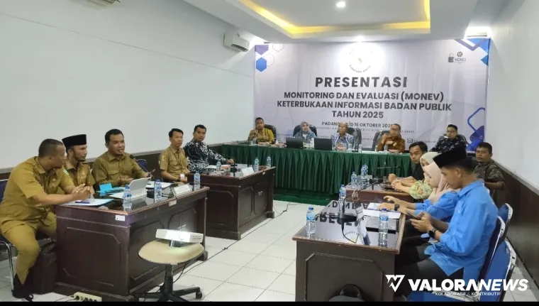 128 Badan Publik Lolos Tahap Presentasi Monev Keterbukaan Informasi Publik KI Sumbar