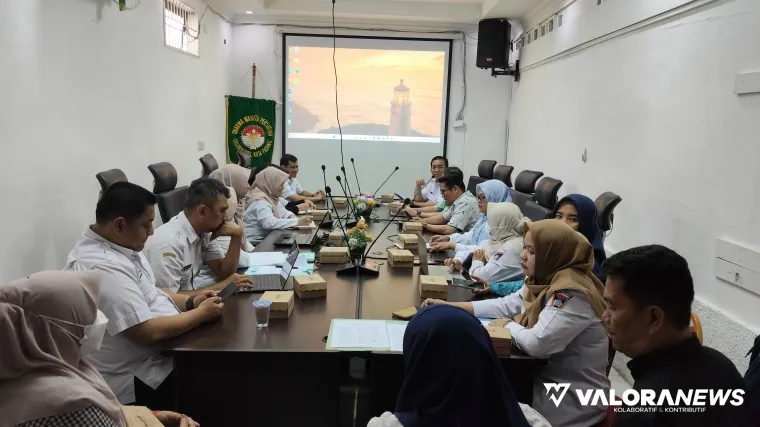 Rapat Lintas OPD Terkait Pemenuhan Adminduk Penyandang Disabilitas di Kantor Disdukcapill Padang, Rabu (29/10/2025)