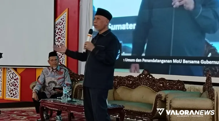 Gubernur Sumbar, Mahyeldi jadi pembicara pada kuliah umum di ITB HAS Bukittinggi, Sabtu. Dikesempatan itu, juga dilakukan penandatanganan MoU dengan Pemprov Sumatera Barat. (humas)