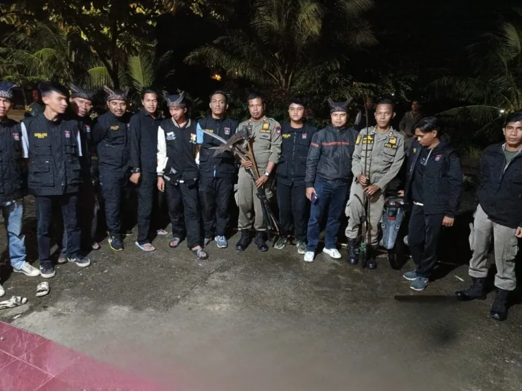 Aksi cepat tim gabungan Satpol PP Kota Padang, Tim Dubalang, TNI, dan Polri berhasil menggagalkan aksi tawuran remaja di Kecamatan Pauh, Sabtu dini hari. (Dok.Satpol PP Padang)