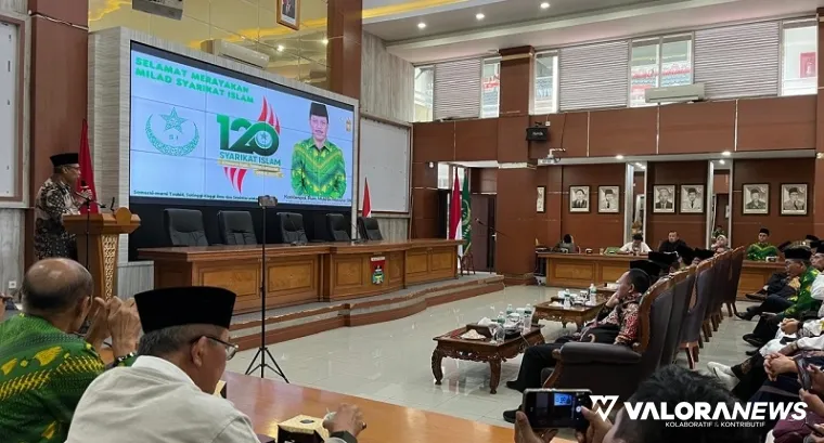 Buya Marfendi Dt Nan Balimo menyampaikan ceramah sekaligus Hikmah Tasyakur dan do&#039;a pada perayaan Milad SI ke-180 di Bukittinggi, Ahad. (hamriadi)
