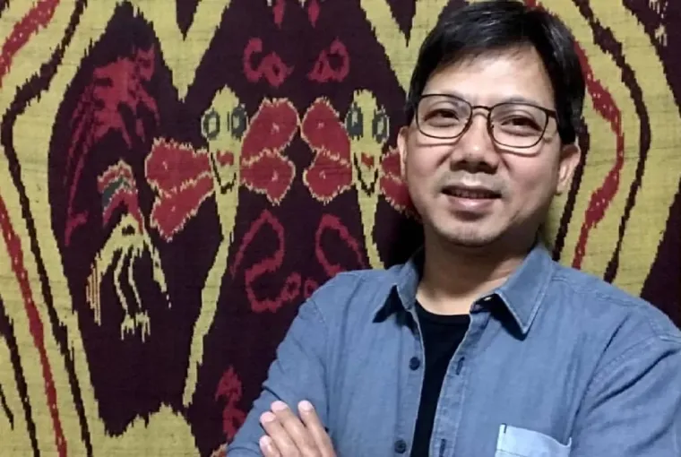 Sejumlah pengguna media sosial menumpahkan kekecewaan mereka terhadap Bung Towel, yang dianggap berperan dalam narasi pemecatan mantan pelatih Shin Tae-yong (STY) dan dinilai terlalu kritis terhadap Timnas di masa lalu.