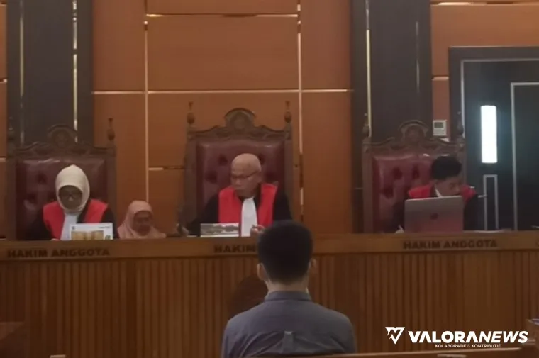 Suasana sidang di PN Kelas IA Padang, Kamis (9/10/2025) (Foto: Valoranews/Pariyadi)
