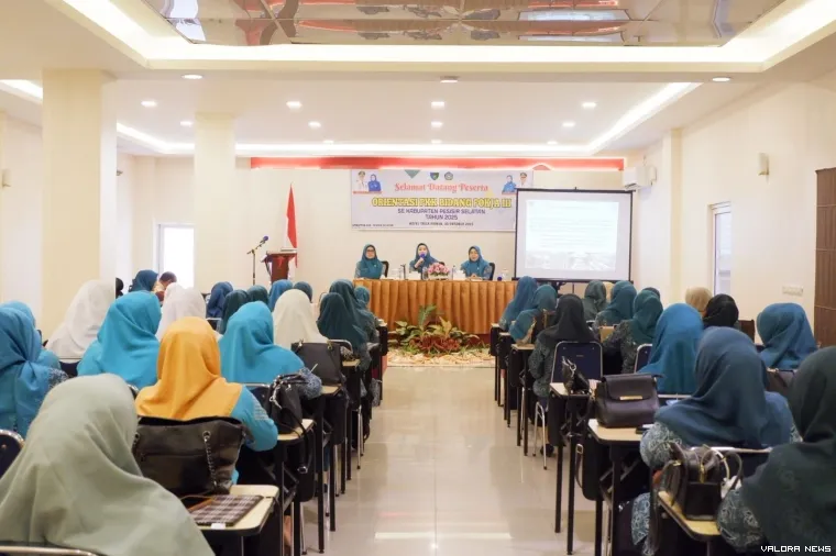 Acara orientasi PKK Bidang Pokja III se-Kabupaten Pesisir Selatan, di salah satu hotel di Painan, Kamis 30 Oktober 2025. FOTO: Dok Diskominfo Pessel