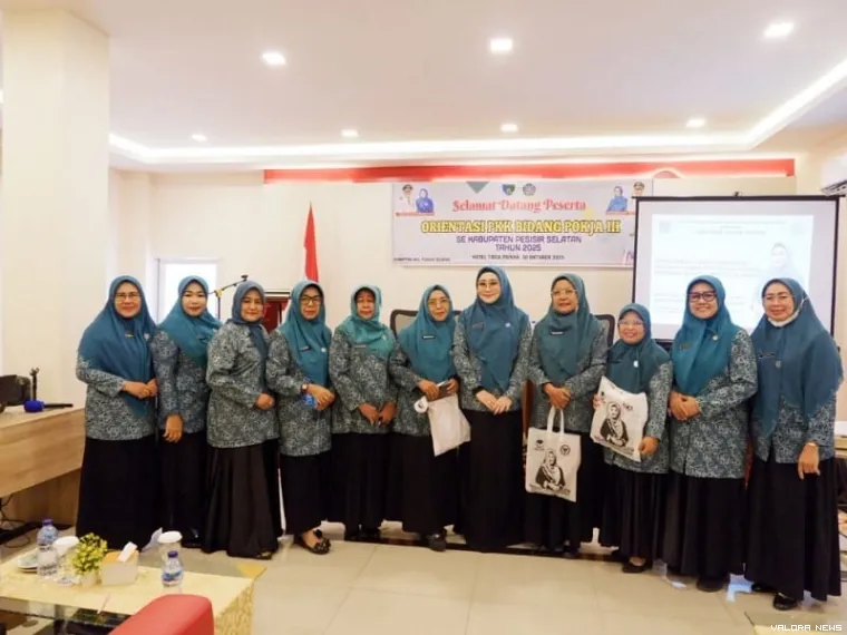 Acara orientasi PKK Bidang Pokja III se-Kabupaten Pesisir Selatan, di salah satu hotel di Painan, Kamis 30 Oktober 2025. FOTO: Dok Diskominfo Pessel