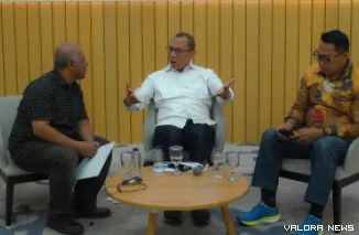 Anggota Komisi VIII DPR RI M Husni dalam forum Dialektika Demokrasi bertema "Optimalisasi Persiapan Ibadah Haji 2026: Sinergi Pemerintah - DPR" di Ruang Command Center, Gedung Nusantara, Senayan, Jakarta, Kamis. (humas)