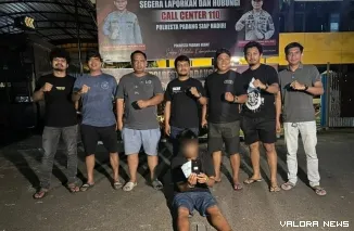 Pelaku Curat yang membobol ruang kepala sekolah di SMP Khaira Ummah Padang yang diamankan Tim Satreskrim Polresta Padang. (Dok. Polresta Padang)