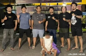 Pelaku Berinisial D yang berhasil diamankan Tim Klewang Polresta Padang, Kamis Malam. (Humas Polresta Padang)