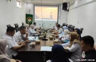 Rapat Lintas OPD Terkait Pemenuhan Adminduk Penyandang Disabilitas di Kantor Disdukcapill Padang, Rabu (29/10/2025)