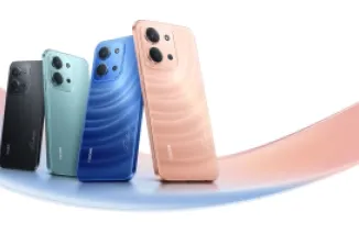 Redmi 15C hadir dengan chipset MediaTek Helio G81 Ultra, RAM hingga 8GB, layar 120Hz, dan baterai besar 6000mAh. Temukan performa cepat dan daya tahan luar biasa di kelas harga terjangkau.
