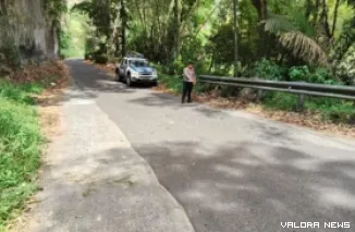 Anggota Satlantas Polresta Bukittinggi saat oleh TKP. (Dok. Satlantas Bukittinggi)