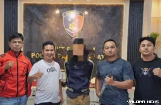 Pelaku yang diamankan oleh jajaran Polsek Padang Selatan (Dok. Polsek Padang Selatan)
