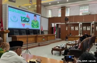 Buya Marfendi Dt Nan Balimo menyampaikan ceramah sekaligus Hikmah Tasyakur dan do'a pada perayaan Milad SI ke-180 di Bukittinggi, Ahad. (hamriadi)