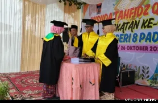 81 Siswa/Siswi SMPN 8 Padang Menjalani Wisuda Tahfidz, Minggu (26/10/2205)