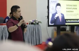 Wakil Ketua DPRD Sumbar, Muhammad Iqra Chissa Putra gelar Sosper No 16 Tahun 2019 di Kota Padang, Ahad. (humas)