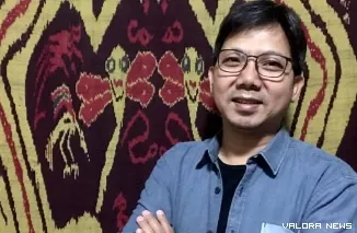 Sejumlah pengguna media sosial menumpahkan kekecewaan mereka terhadap Bung Towel, yang dianggap berperan dalam narasi pemecatan mantan pelatih Shin Tae-yong (STY) dan dinilai terlalu kritis terhadap Timnas di masa lalu.