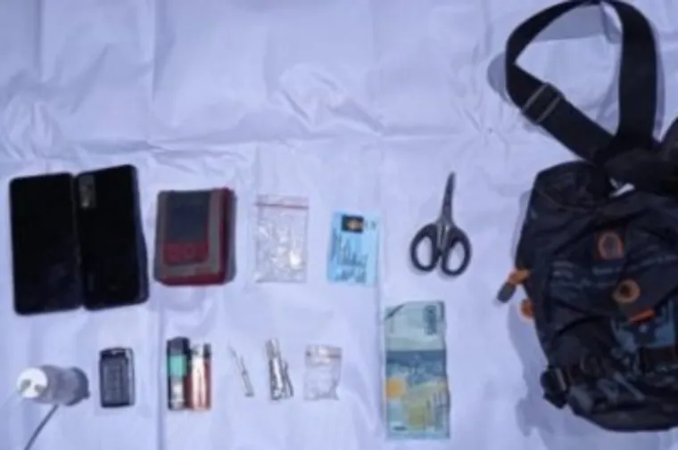 Barang bukti yang diamankan dari tangan tersangka. (Dok. Pendim 0304/Agam)
