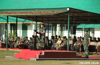 Kasdam XX/TIB Brigjen TNI Heri Prakosa, P.W. membuka kegiatan Persami Korp Kadet Republik Indonesia (RI) yang digelar di Markas Yonif 133/Yudha Sakti, Kota Padang. (Penrem 032/Wbr)