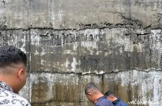 KA Rutan Padang Mai Yudiansyah Meninjau Pemeriksaan Drainase di Rutan, Sebagai Langkah Antisipasi Terjadinya Banjir, Jumat (28/1102/25)