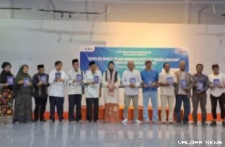 Diskusi buku Puisi Sebagai Potret Kegelisahan di Taman Budaya Sumbar.