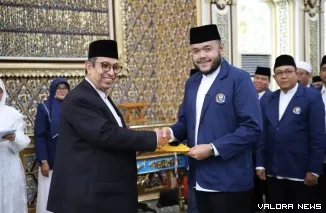 Ketua Umum IPQAH Pusat, Said Agil Husin Al Munawar Melantik Wali Kota Padang Fadli Amran Sebagai Ketua Pengurus Wilayah Ikatan Persaudaraan Qari-Qariah dan Hafiz-Hafizah (PW IPQAH) Provinsi Sumatera Barat periode 2026--2031, Minggu (15/2/2026)