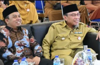 Ketua DPRD Padang, Muharlion bersama Maigus Nasir (Wawako) saat pembukaan Lomba Cerdas Quran Tahun 2026 di Gedung Youth Center Padang, Senin. (humas)