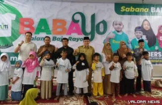 LAZIS Mitra Ummat Madani Padang kembali menggelar program kolosal BABAYO atau Balanjo Baju Rayo dengan melibatkan 500 anak yatim, dhuafa, penyandang disabilitas, dan santri penghafal Al Quran untuk berbelanja kebutuhan Lebaran di Kota Padang. (Dok. Ist)