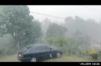 Hujan es yang terjadi di Matur Agam. (Dok. Ist)