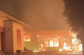 Rumah milik lansia terbakar di Batu Basa Tanah Datar.