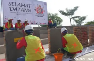 Sekitar 100 tukang dari berbagai kecamatan di Agam dan Bukittinggi hadir mengikuti kegiatan yang menjadi ajang silaturahmi sekaligus peningkatan kompetensi