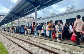 PT Kereta Api Indonesia (Persero) Divisi Regional II Sumatera Barat mengoperasikan 616 perjalanan kereta api selama masa Angkutan Lebaran 2026 pada periode 11 Maret hingga 1 April dengan total ketersediaan tiket mencapai 171.424 tempat duduk.