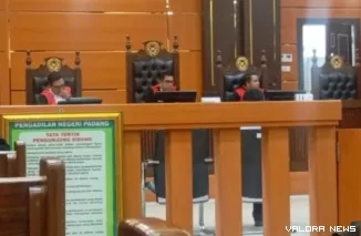 Pembacaan putusan Terdakwa Ari Asman alias BADAI Bin Herman yang di putus Pidana seumur hidup oleh Majelis Hakim, PN Kelas IA Padang.