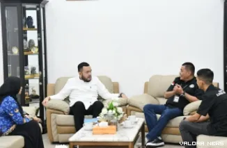 Wali Kota Padang Fadly Amran Saat Menerima Audiensi Institusi Penerima Wajib Lapor (IPWL) Yayasan Karunia Insani Cabang Sumatera Barat, Jumat (17/4/2026)