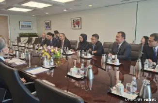 Wakil Ketua DPR RI, Sari Yuliati pimpin pertemuan bilateral dengan jajaran Wakil Presiden World Bank Group di Kantor Pusat Bank Dunia, Washington DC. (humas)