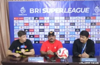 Pelatih Semen Padang FC, Imran Nahumarury (Dok. Media Official Semen Padang FC)