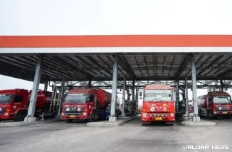Pertamina Patra Niaga meningkatkan penyaluran Biosolar hingga 20 persen di Kota Padang setelah antrean kendaraan di sejumlah SPBU membludak sepanjang Mei 2026.